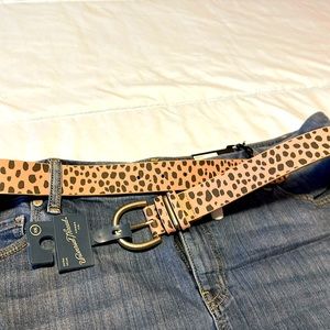 Universal thread ladies XXL belt animal print brown spots